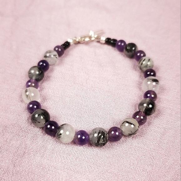 🦋 Tourmalinated Quartz and Amethyst Beaded Bracelet 🦋1/$14~2/$24~3/$30🦋 - Picture 2 of 4